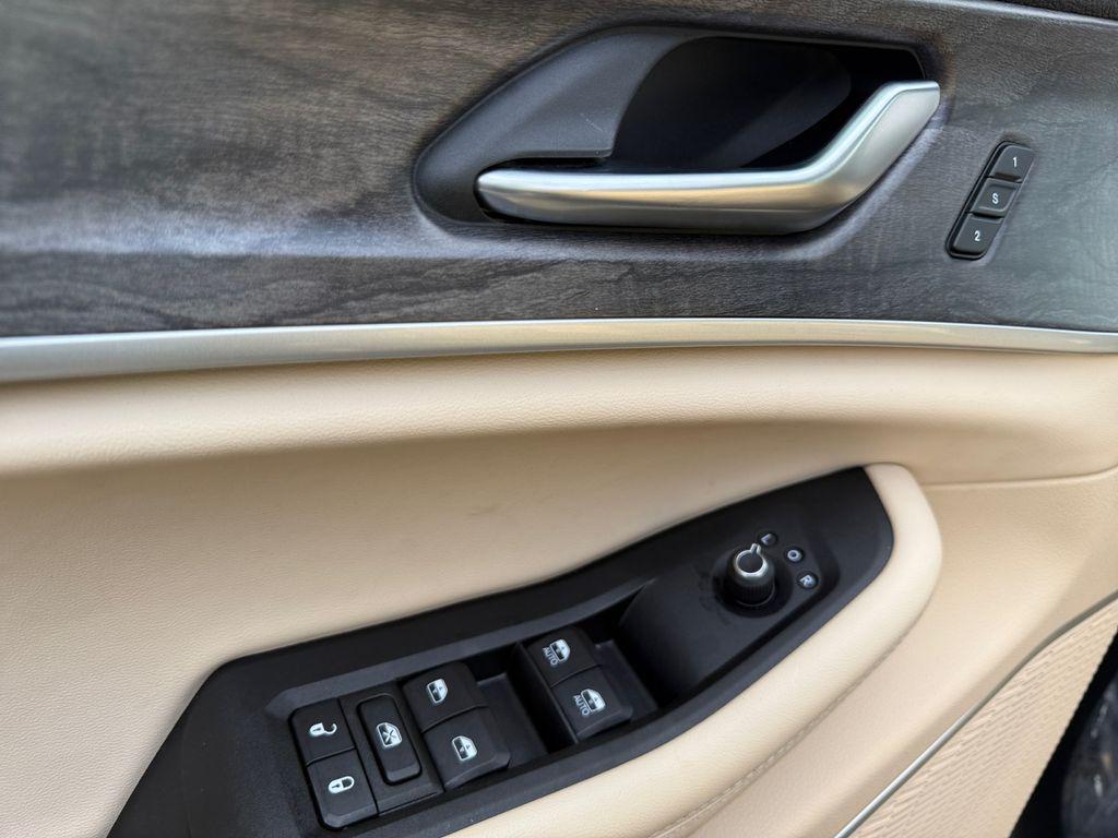 used 2022 Jeep Grand Cherokee L car, priced at $30,998