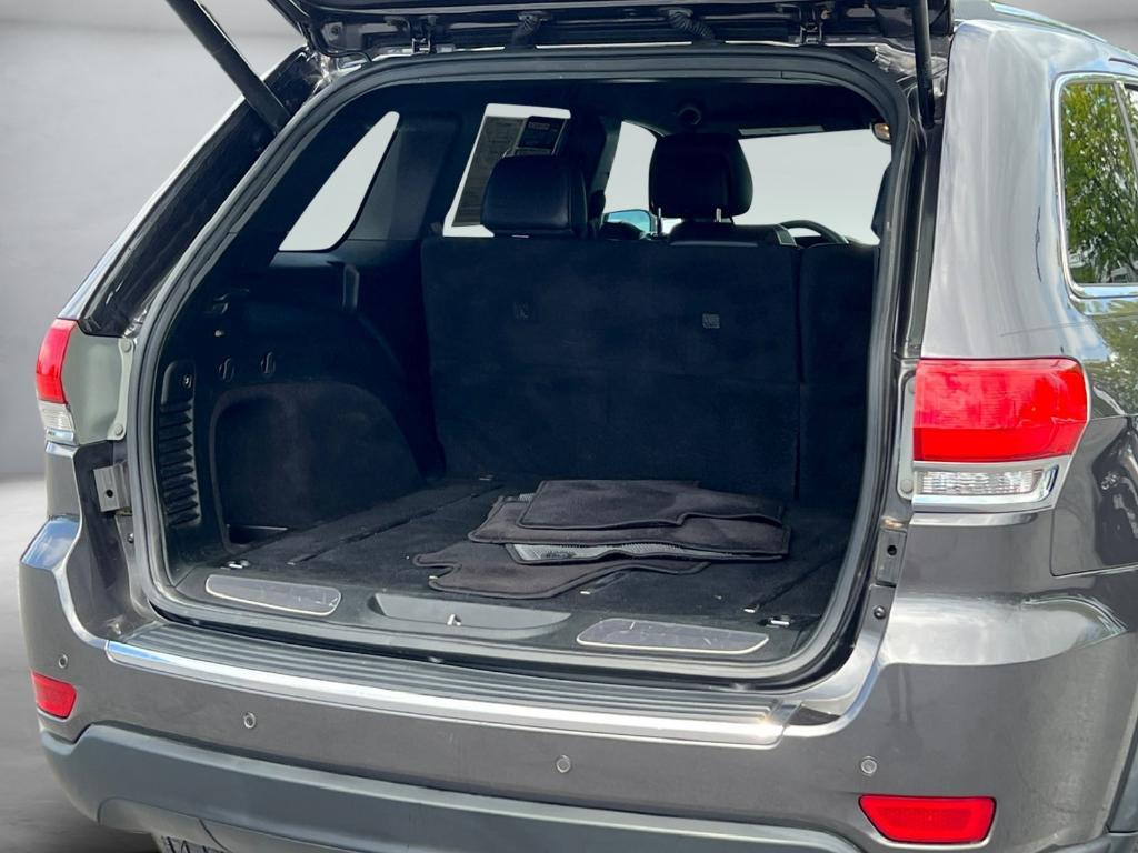 used 2017 Jeep Grand Cherokee car, priced at $15,461