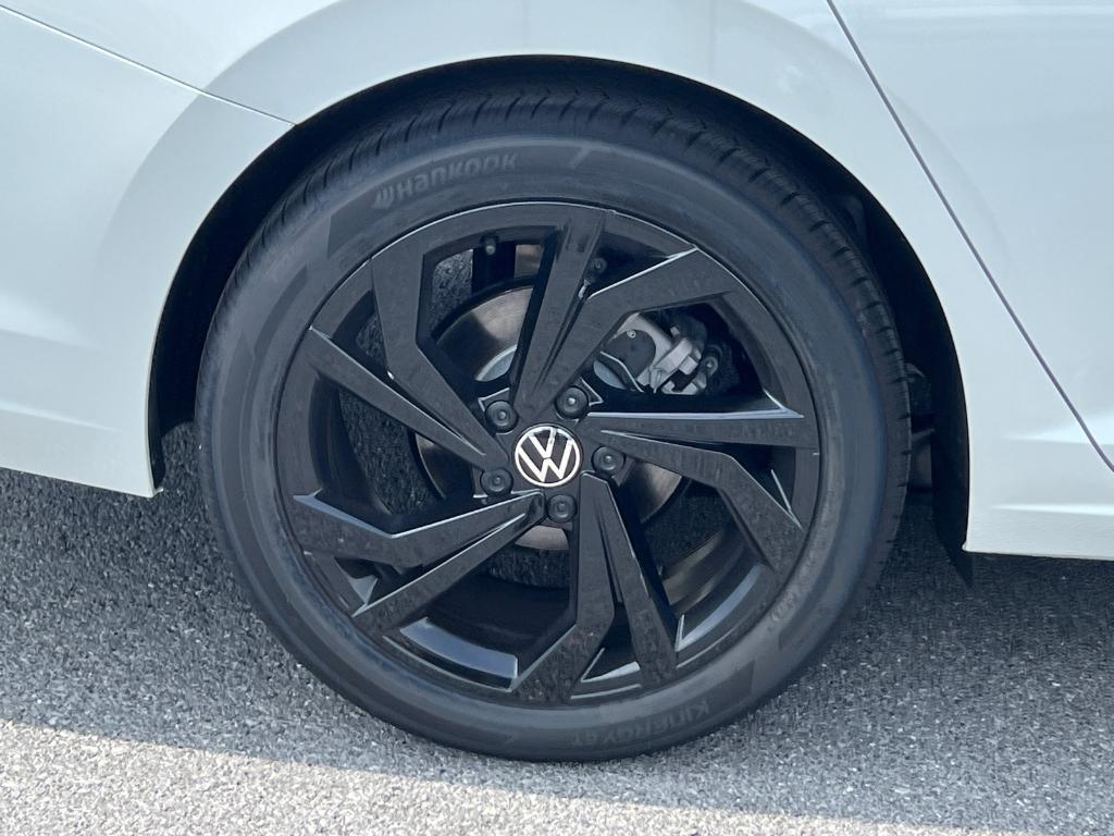 new 2025 Volkswagen Jetta car