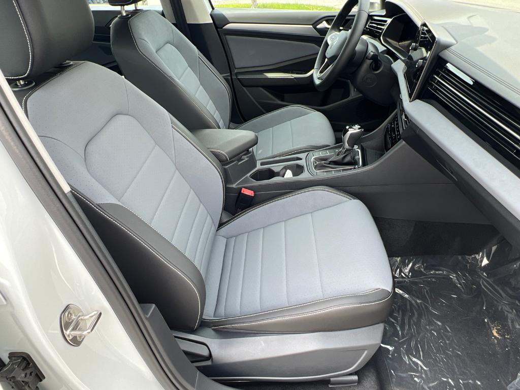 new 2025 Volkswagen Jetta car