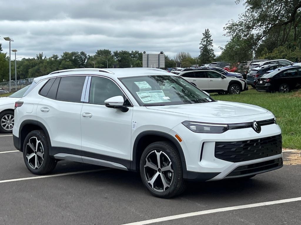 new 2025 Volkswagen Tiguan car, priced at $34,017