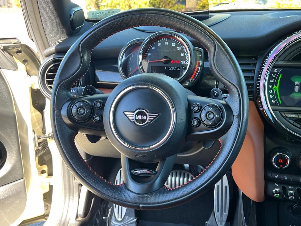 used 2019 MINI Hardtop car, priced at $18,572