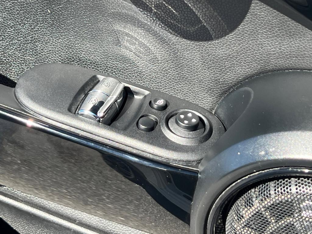 used 2019 MINI Hardtop car, priced at $18,572