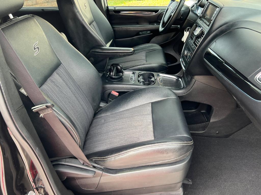 used 2015 Chrysler Town & Country car, priced at $11,101