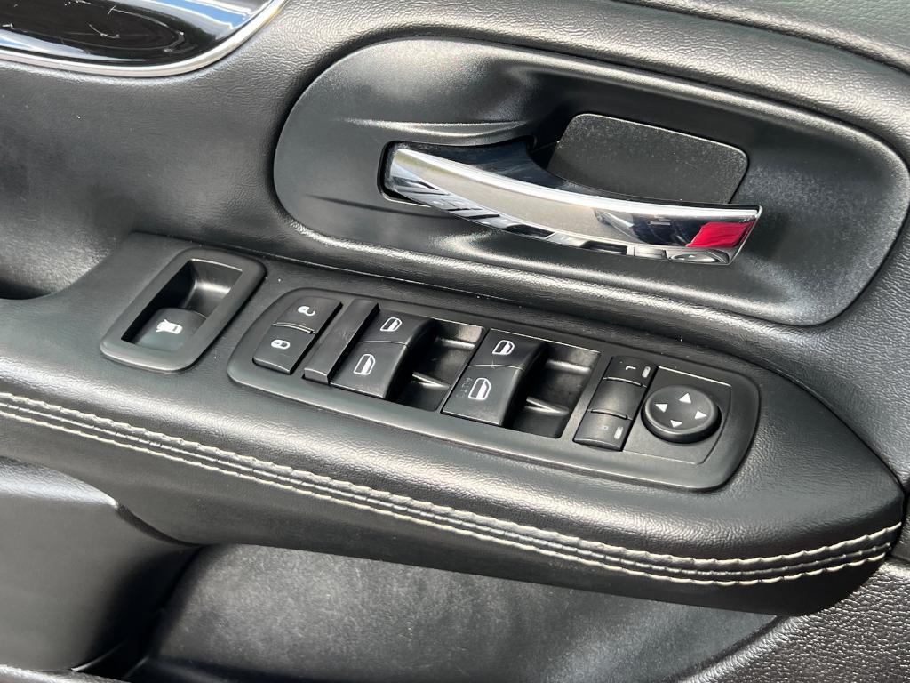 used 2015 Chrysler Town & Country car, priced at $11,101