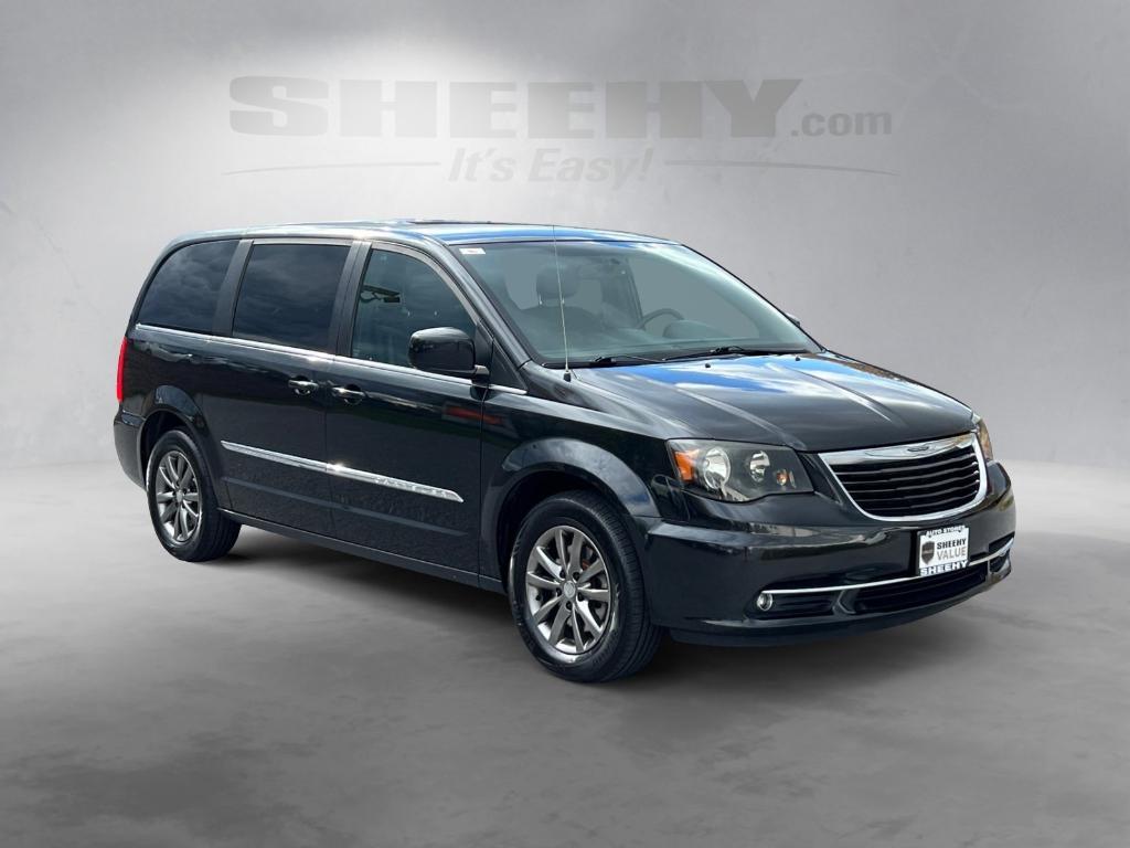 used 2015 Chrysler Town & Country car, priced at $11,101