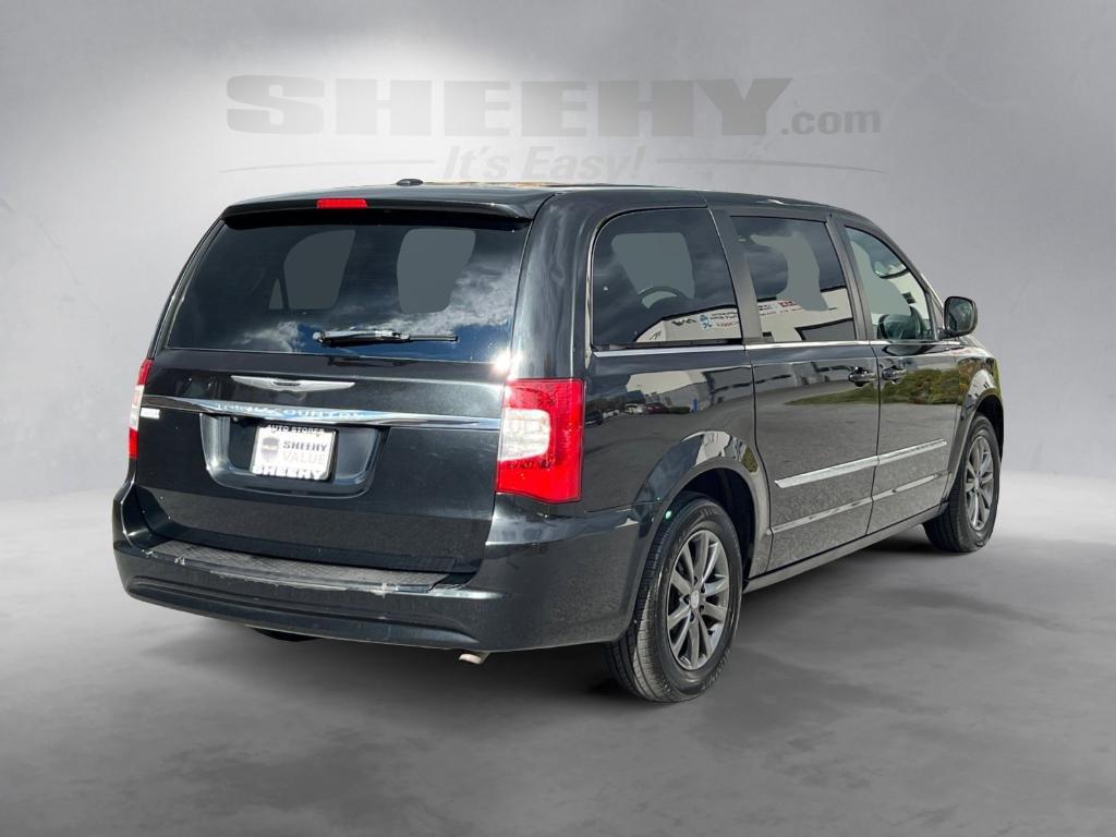 used 2015 Chrysler Town & Country car, priced at $11,101