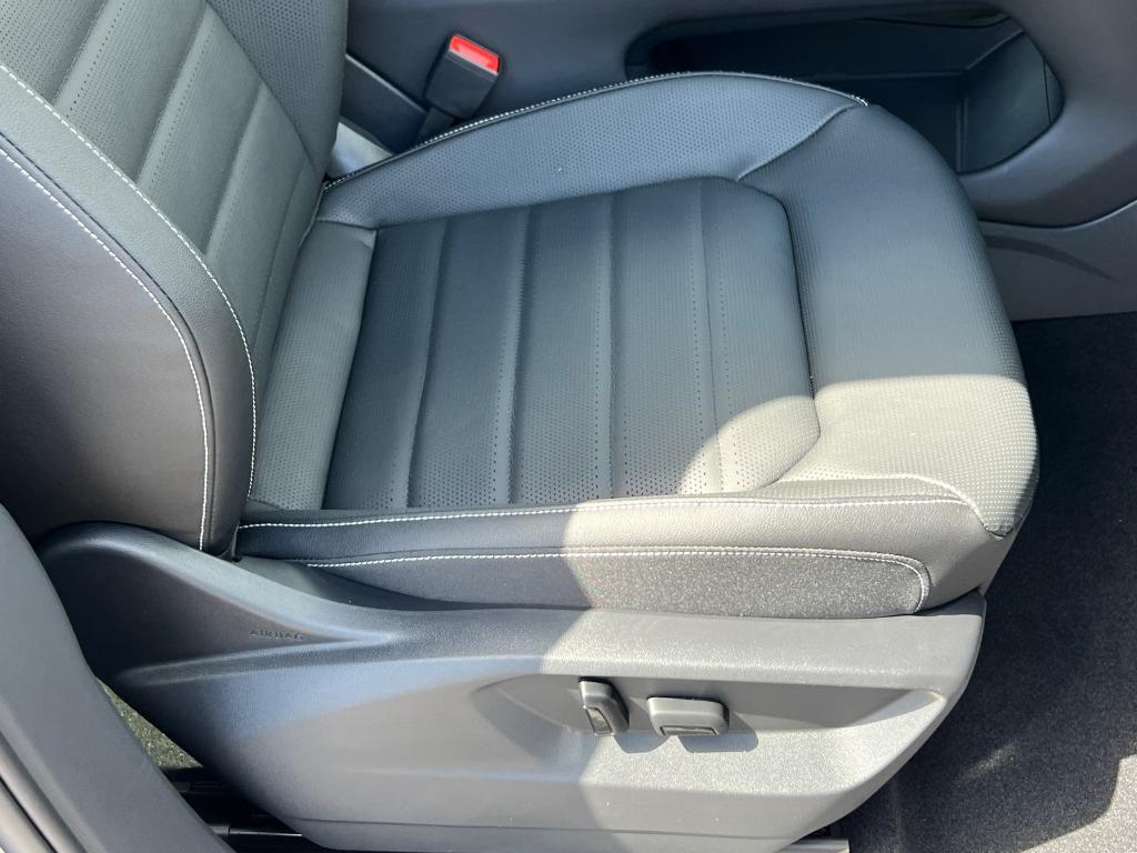 new 2025 Volkswagen Atlas Cross Sport car, priced at $48,851