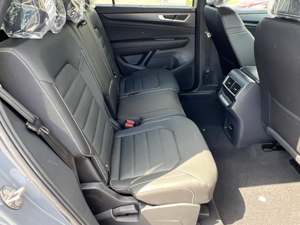 new 2025 Volkswagen Atlas Cross Sport car, priced at $47,851