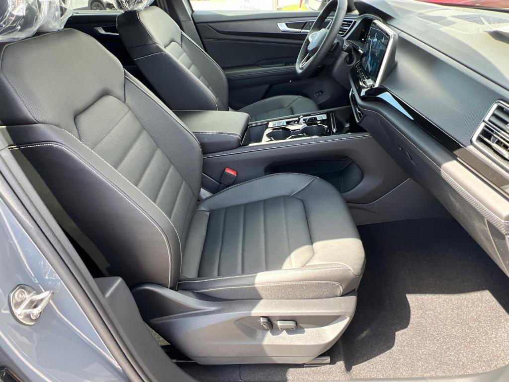 new 2025 Volkswagen Atlas Cross Sport car, priced at $47,851