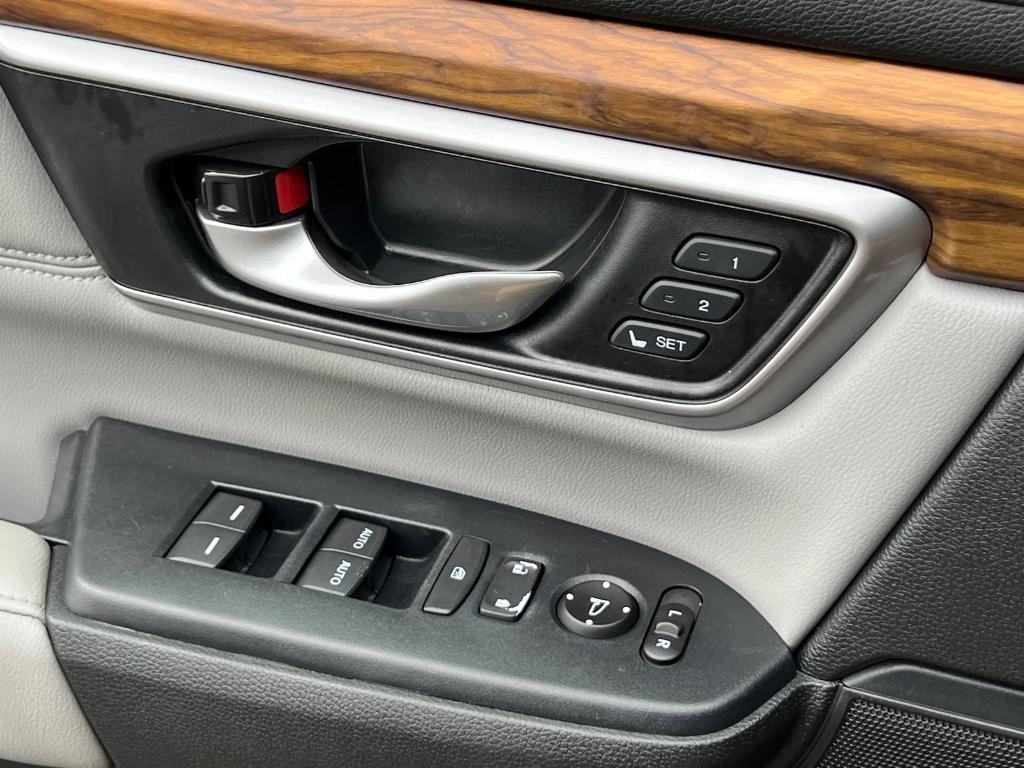 used 2018 Honda CR-V car, priced at $18,370