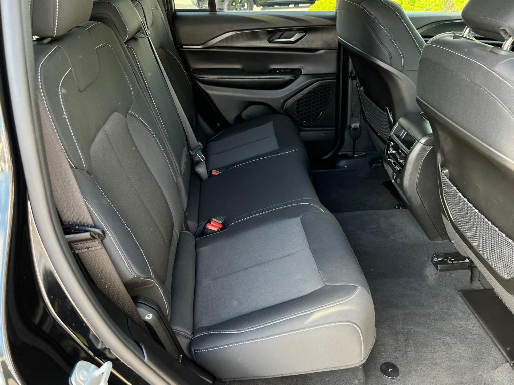 used 2024 Jeep Grand Cherokee car, priced at $35,415