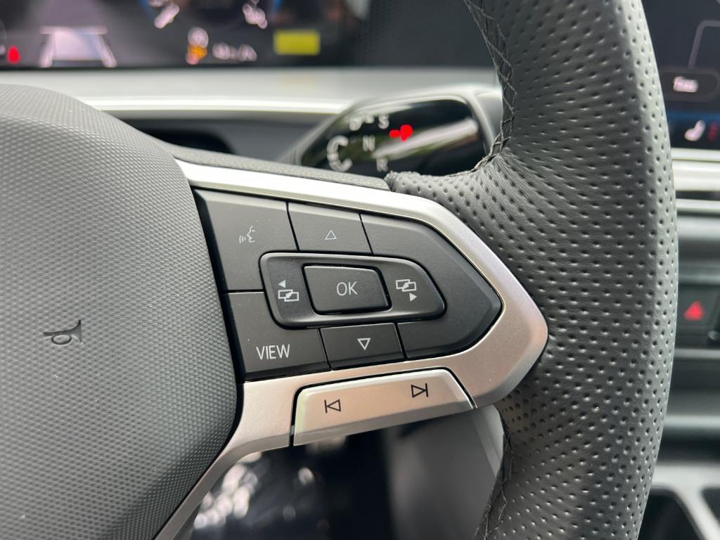 new 2025 Volkswagen Tiguan car, priced at $37,850