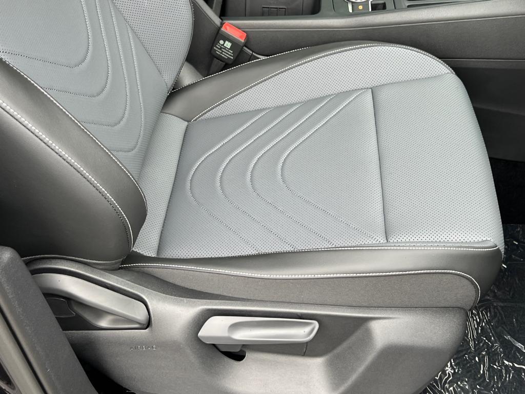 new 2025 Volkswagen Tiguan car, priced at $37,850