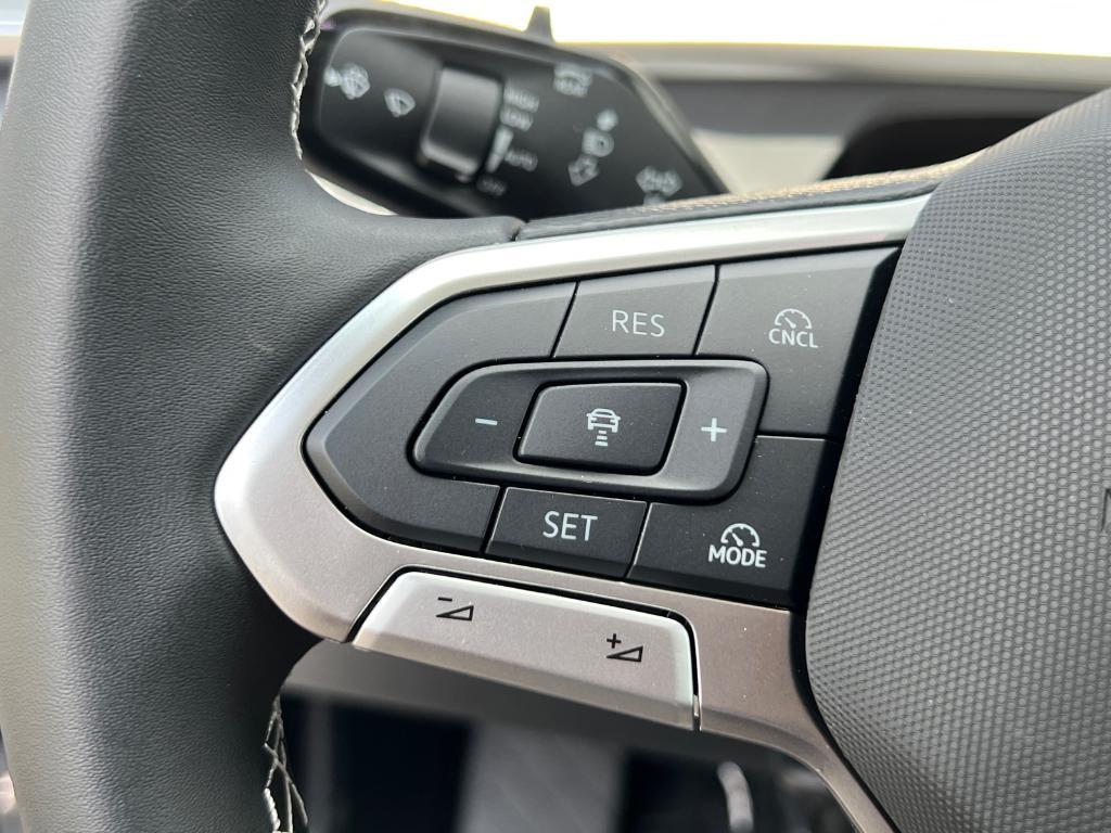 new 2025 Volkswagen Tiguan car, priced at $35,823