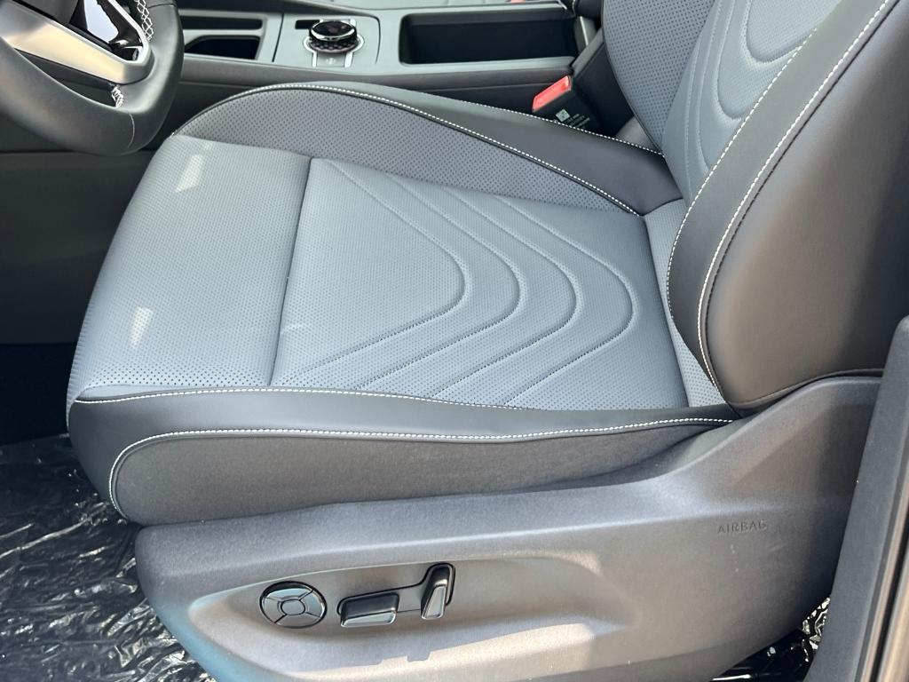 new 2025 Volkswagen Tiguan car, priced at $35,823