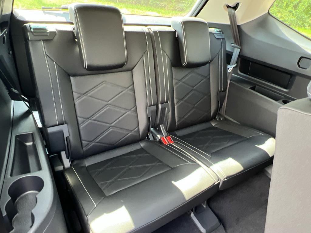 new 2026 Volkswagen Atlas car, priced at $40,928