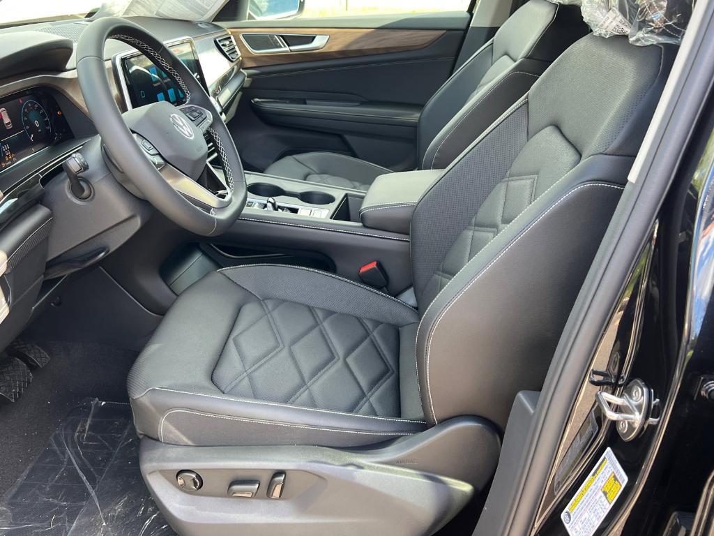 new 2026 Volkswagen Atlas car, priced at $40,928