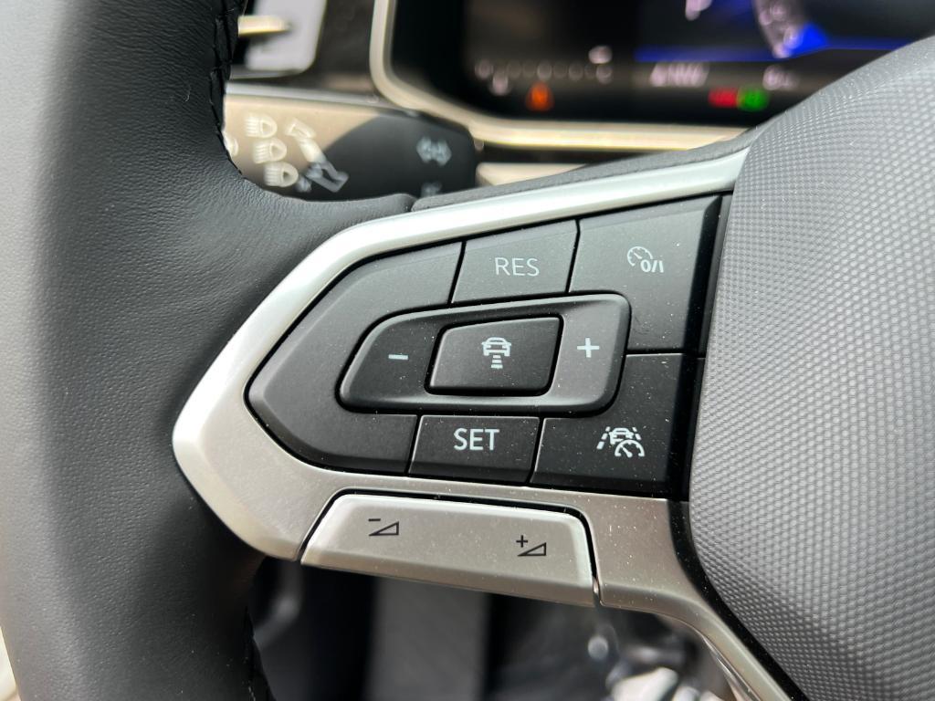 new 2025 Volkswagen Jetta car, priced at $27,800