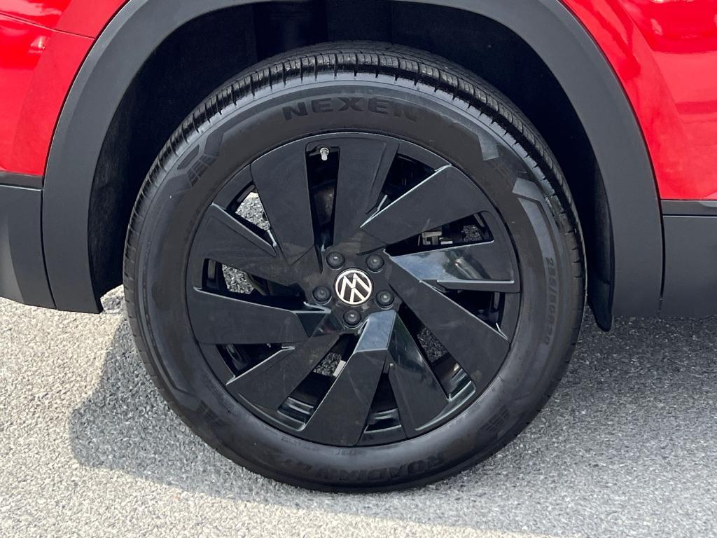 used 2024 Volkswagen Atlas car, priced at $31,893