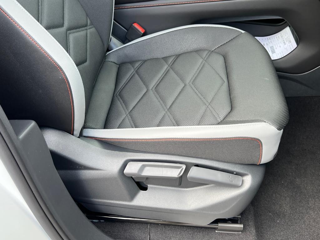new 2025 Volkswagen Atlas car, priced at $45,039