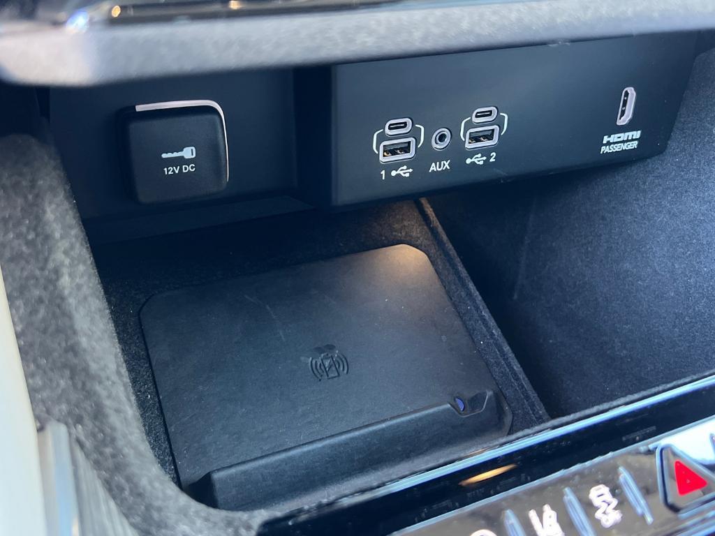 used 2022 Jeep Wagoneer car, priced at $36,421