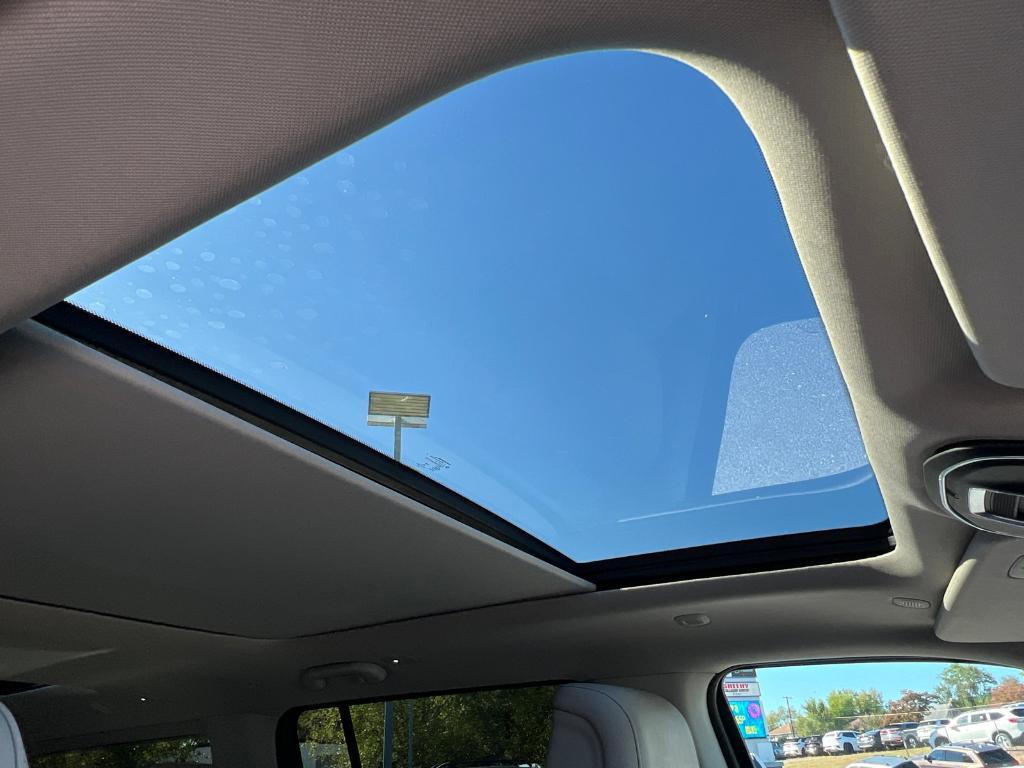 used 2022 Jeep Wagoneer car, priced at $36,421