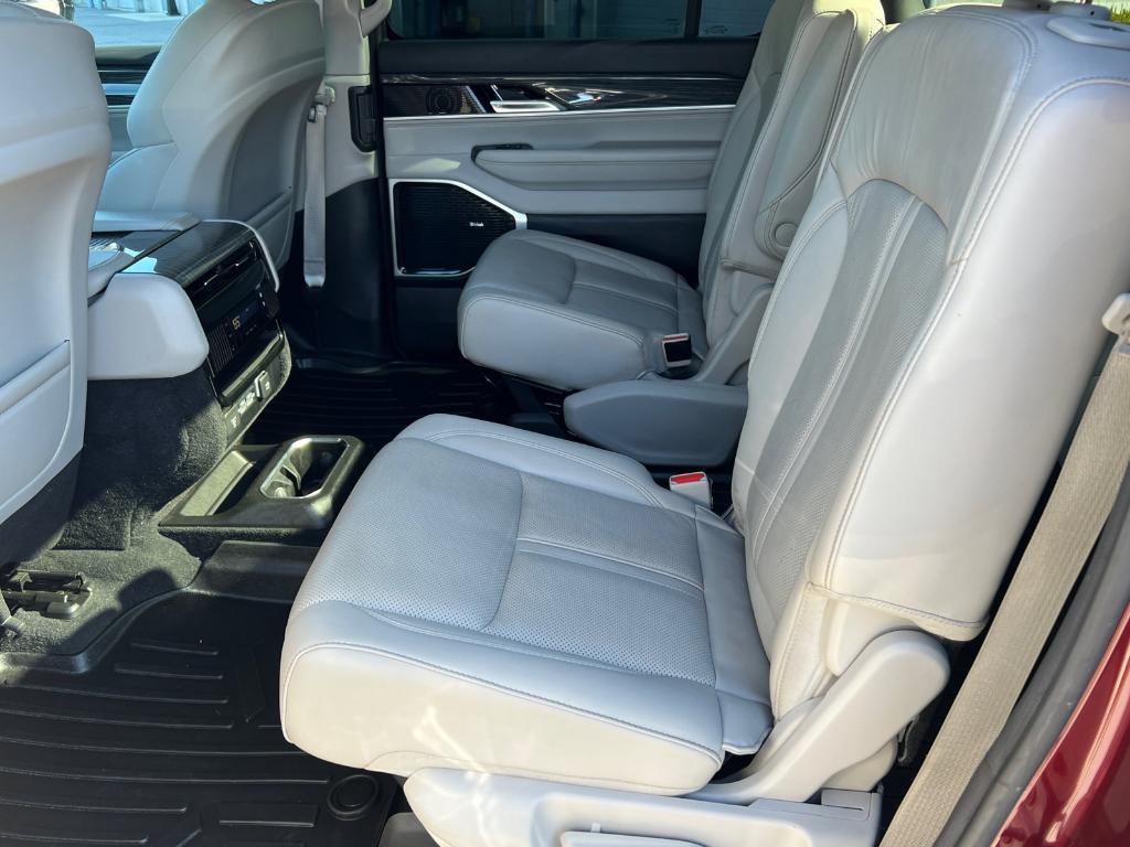 used 2022 Jeep Wagoneer car, priced at $36,421