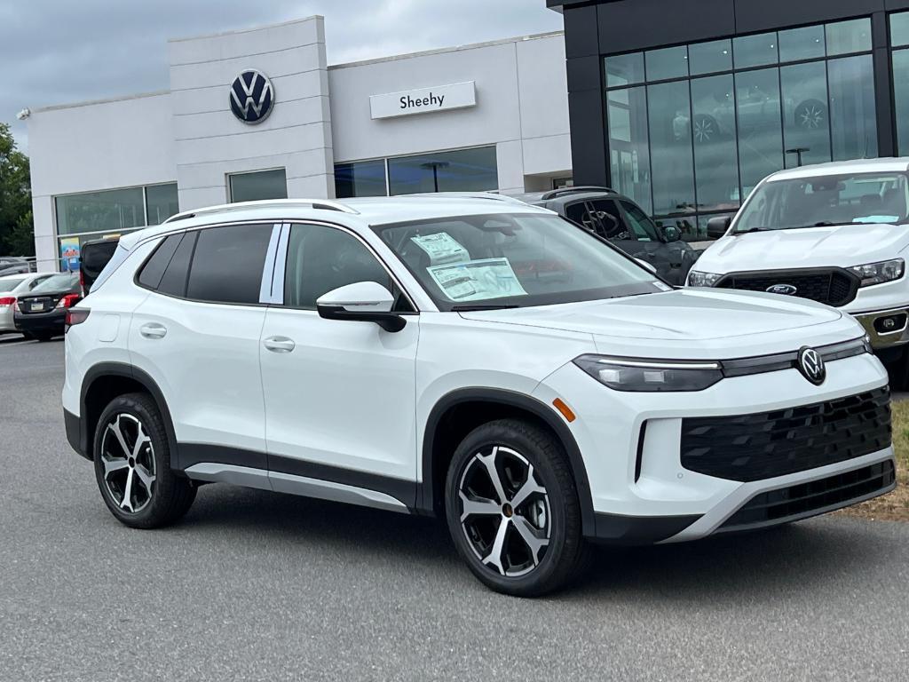 new 2025 Volkswagen Tiguan car, priced at $34,017
