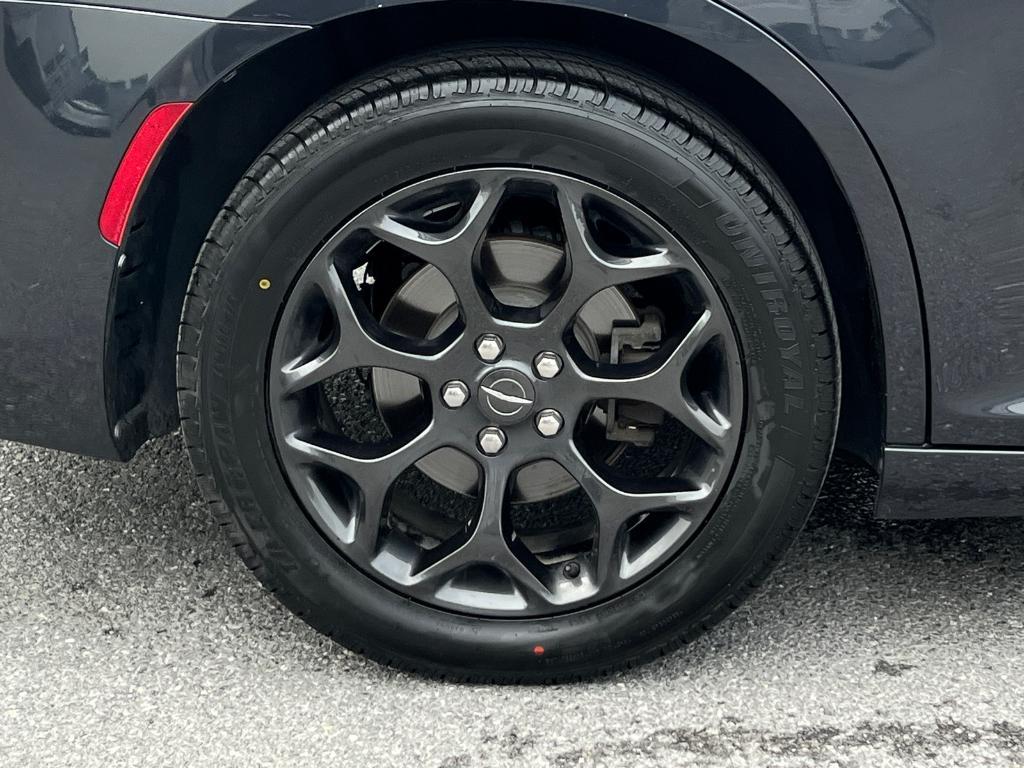 used 2019 Chrysler 300 car, priced at $17,606