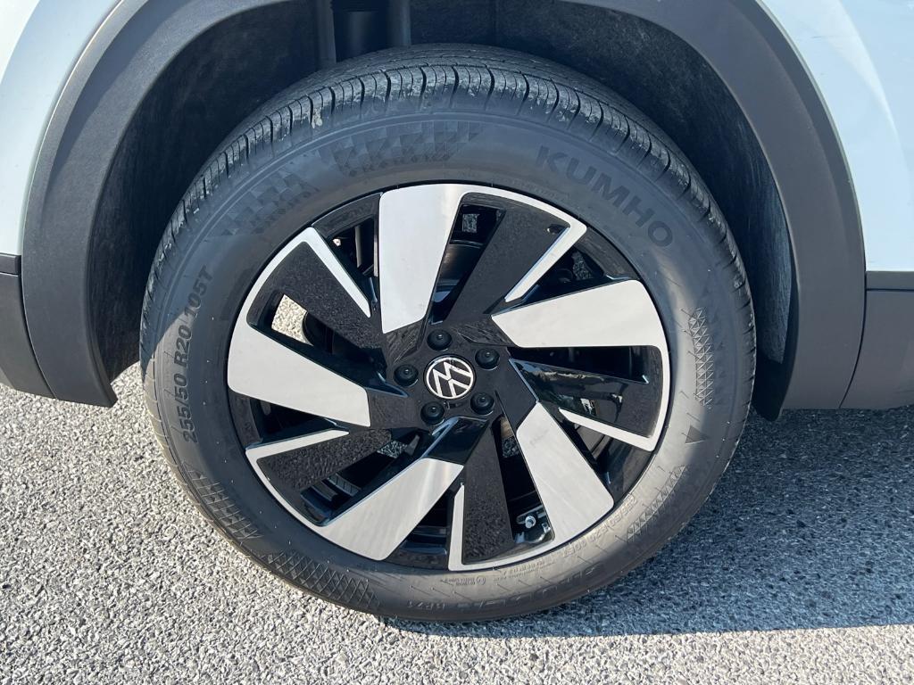 new 2026 Volkswagen Atlas Cross Sport car