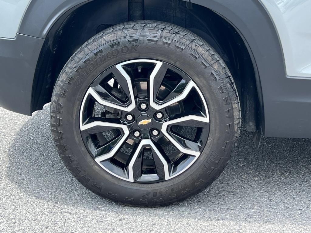 used 2023 Chevrolet TrailBlazer car, priced at $23,142
