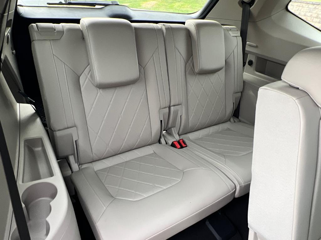 used 2024 Volkswagen Atlas car, priced at $44,900