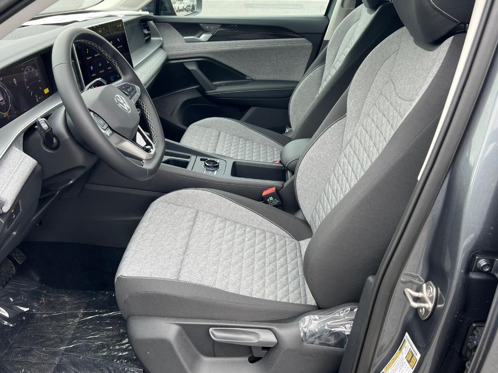 new 2025 Volkswagen Tiguan car, priced at $31,612