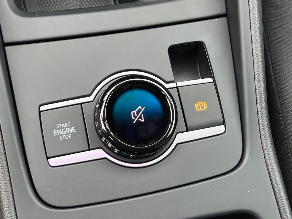 new 2025 Volkswagen Tiguan car, priced at $31,612