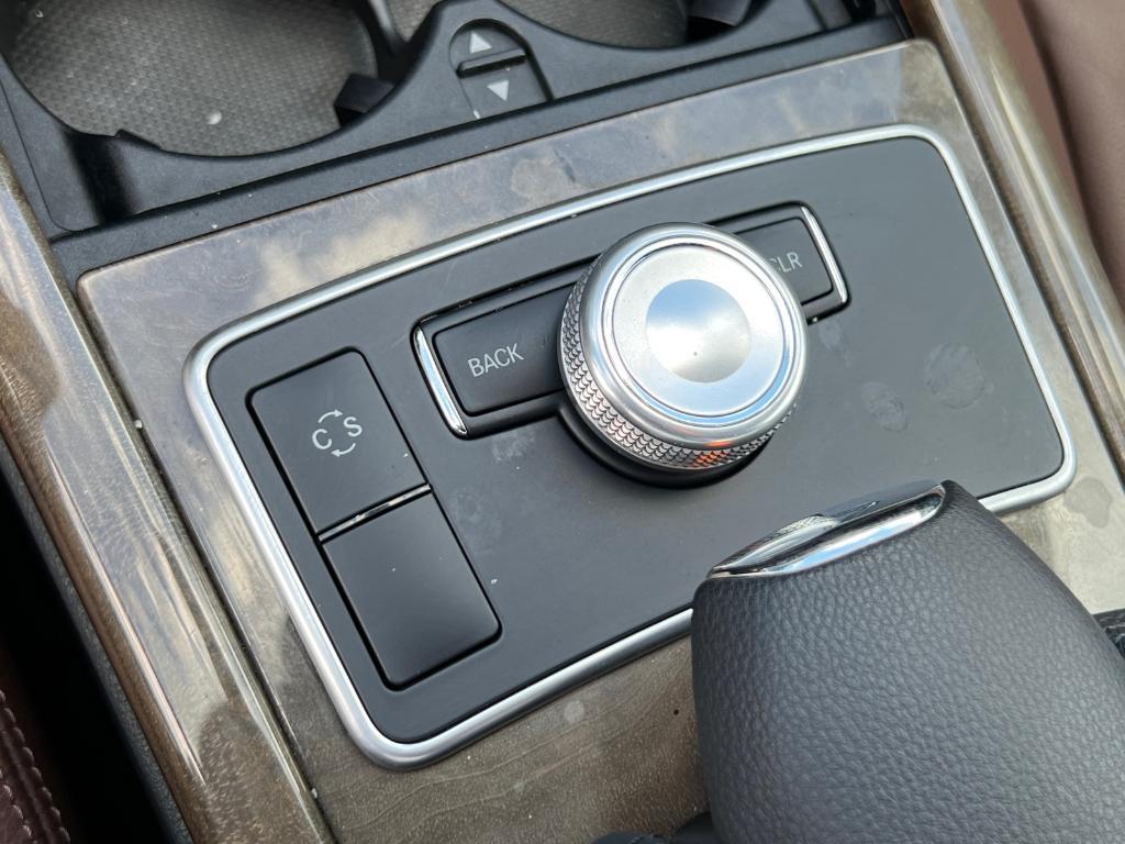 used 2010 Mercedes-Benz E-Class car, priced at $10,446