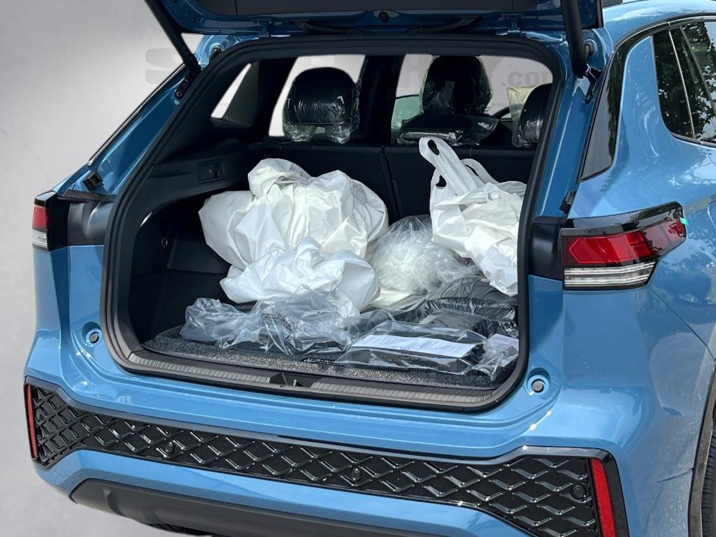 new 2025 Volkswagen Tiguan car, priced at $37,514