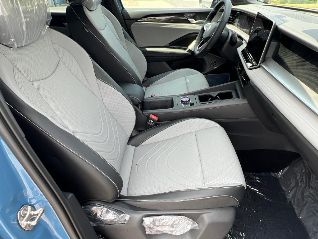 new 2025 Volkswagen Tiguan car, priced at $37,514