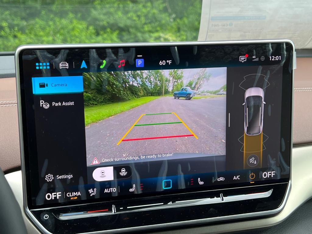 new 2025 Volkswagen ID.4 car, priced at $40,719