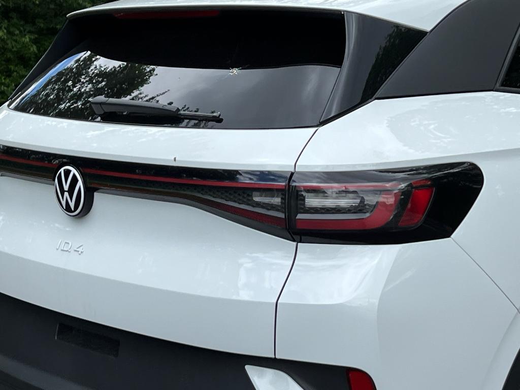 new 2025 Volkswagen ID.4 car, priced at $40,719