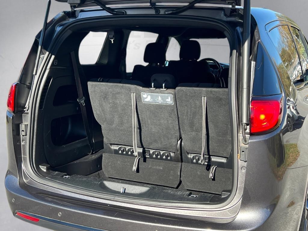 used 2019 Chrysler Pacifica car, priced at $18,547
