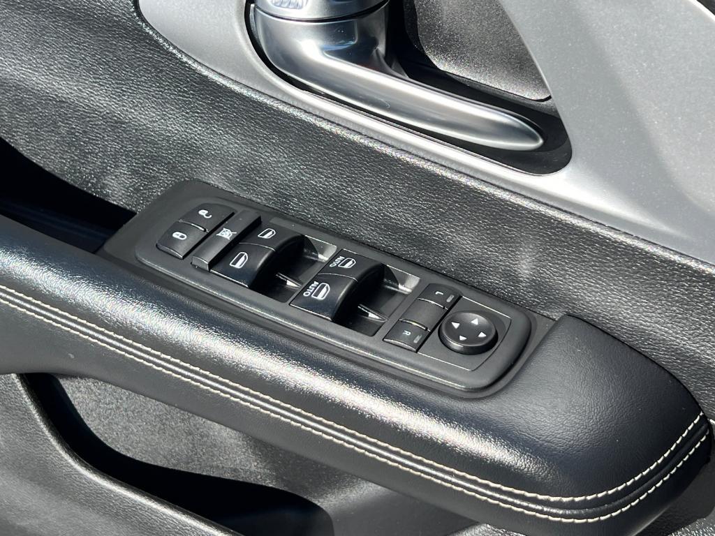 used 2019 Chrysler Pacifica car, priced at $18,547