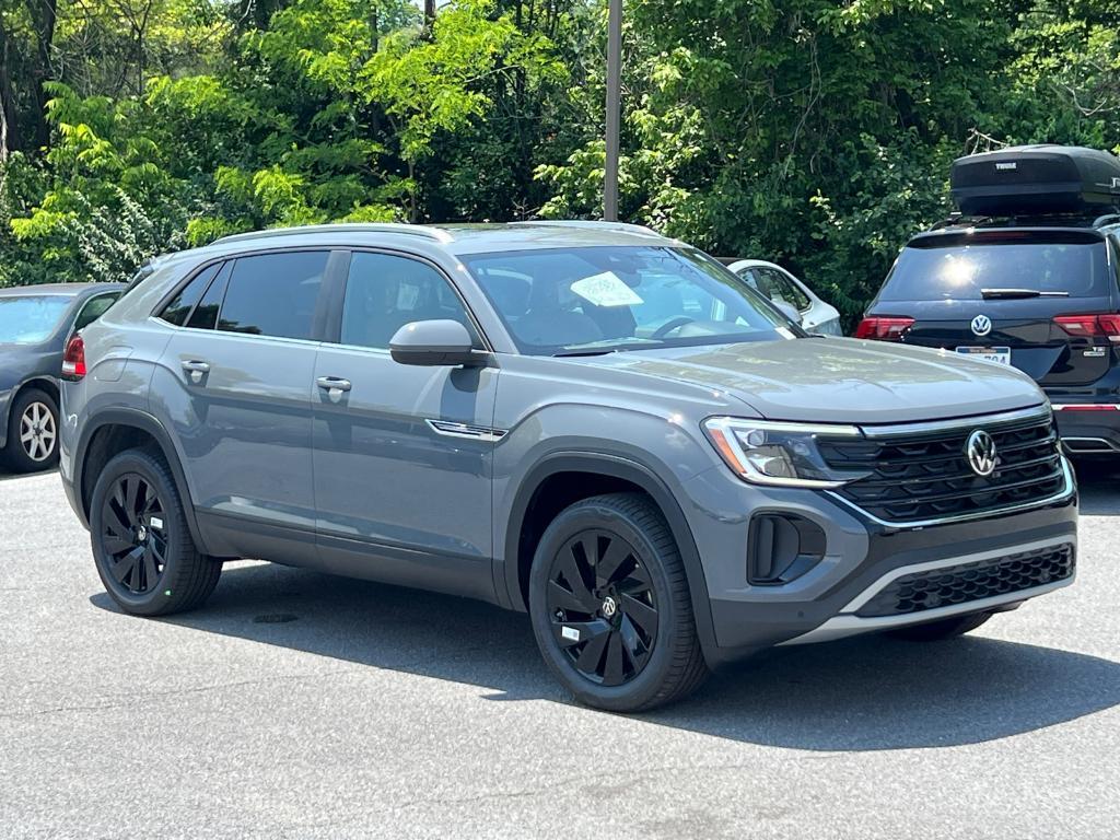 new 2025 Volkswagen Atlas Cross Sport car, priced at $45,313