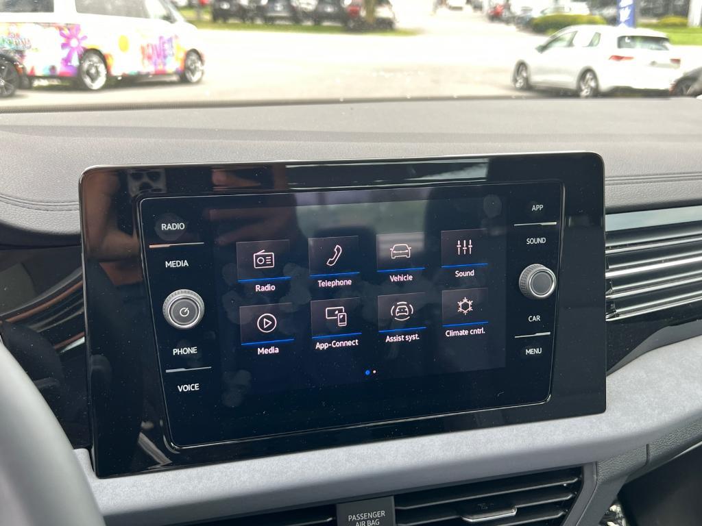 new 2025 Volkswagen Jetta car