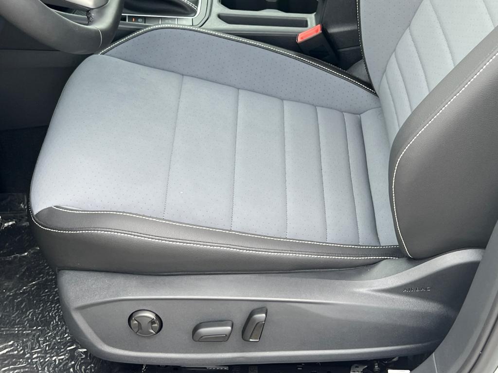 new 2025 Volkswagen Jetta car