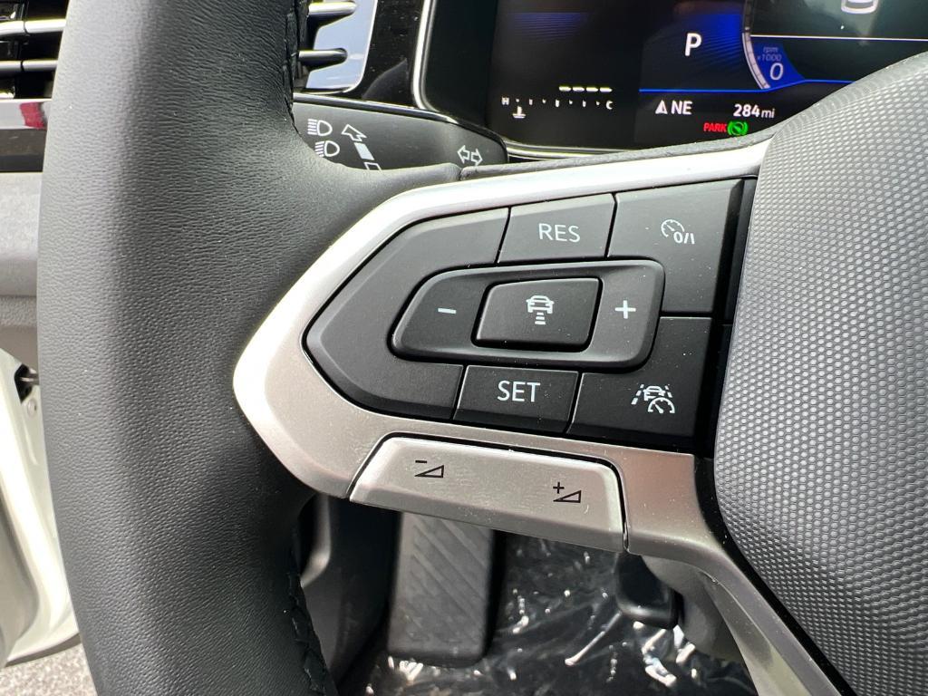 new 2025 Volkswagen Jetta car