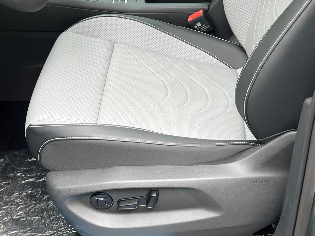 new 2025 Volkswagen Tiguan car, priced at $38,667