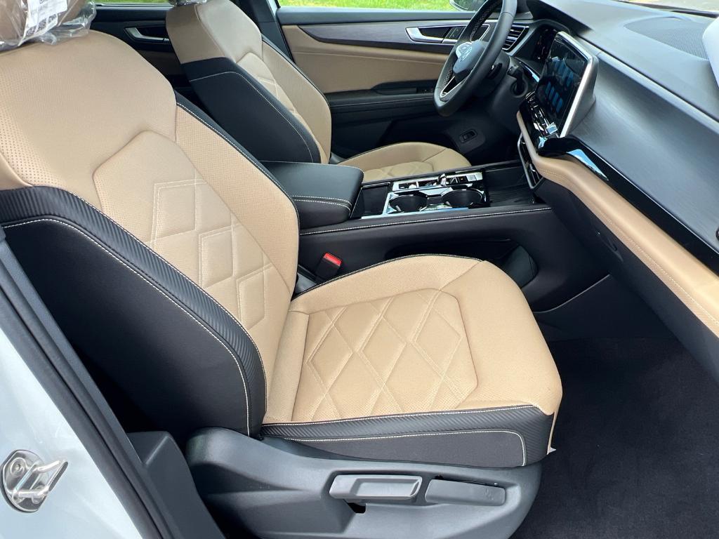 new 2026 Volkswagen Atlas Cross Sport car, priced at $46,538