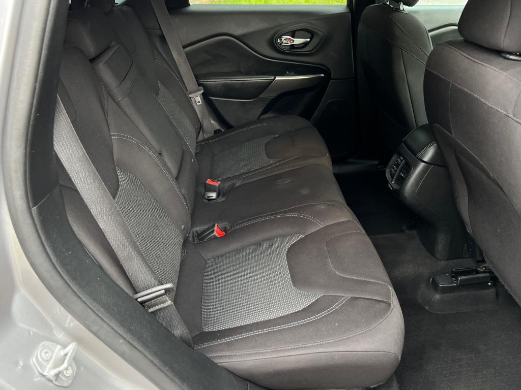 used 2019 Jeep Cherokee car, priced at $10,256