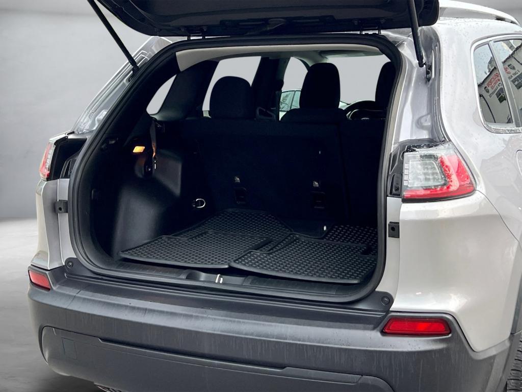used 2019 Jeep Cherokee car, priced at $10,256